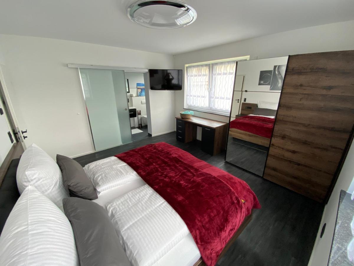 Apartments Saaldorf-Ferienhaus Mit 6 Apartments 45Qm-120Qm Direkt Am Thueringer Meer-Bleilochtalsperre Bad Lobenstein Buitenkant foto