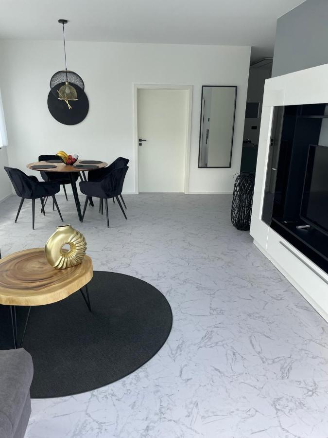 Apartments Saaldorf-Ferienhaus Mit 6 Apartments 45Qm-120Qm Direkt Am Thueringer Meer-Bleilochtalsperre Bad Lobenstein Buitenkant foto