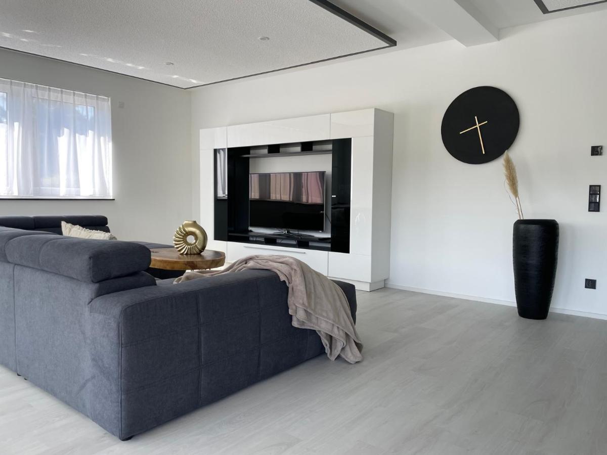 Apartments Saaldorf-Ferienhaus Mit 6 Apartments 45Qm-120Qm Direkt Am Thueringer Meer-Bleilochtalsperre Bad Lobenstein Buitenkant foto