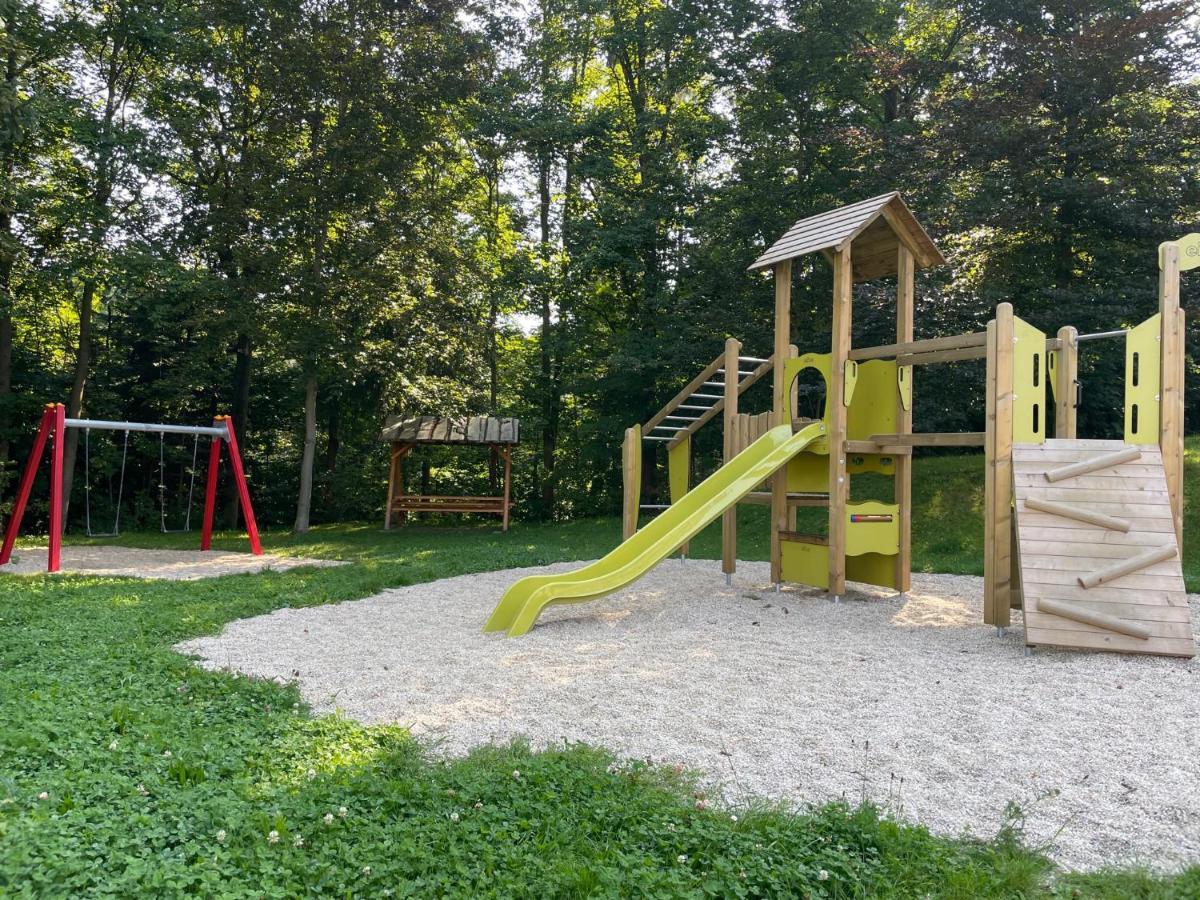 Apartments Saaldorf-Ferienhaus Mit 6 Apartments 45Qm-120Qm Direkt Am Thueringer Meer-Bleilochtalsperre Bad Lobenstein Buitenkant foto
